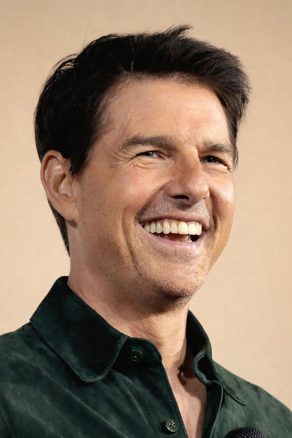 tom cruise make/maka